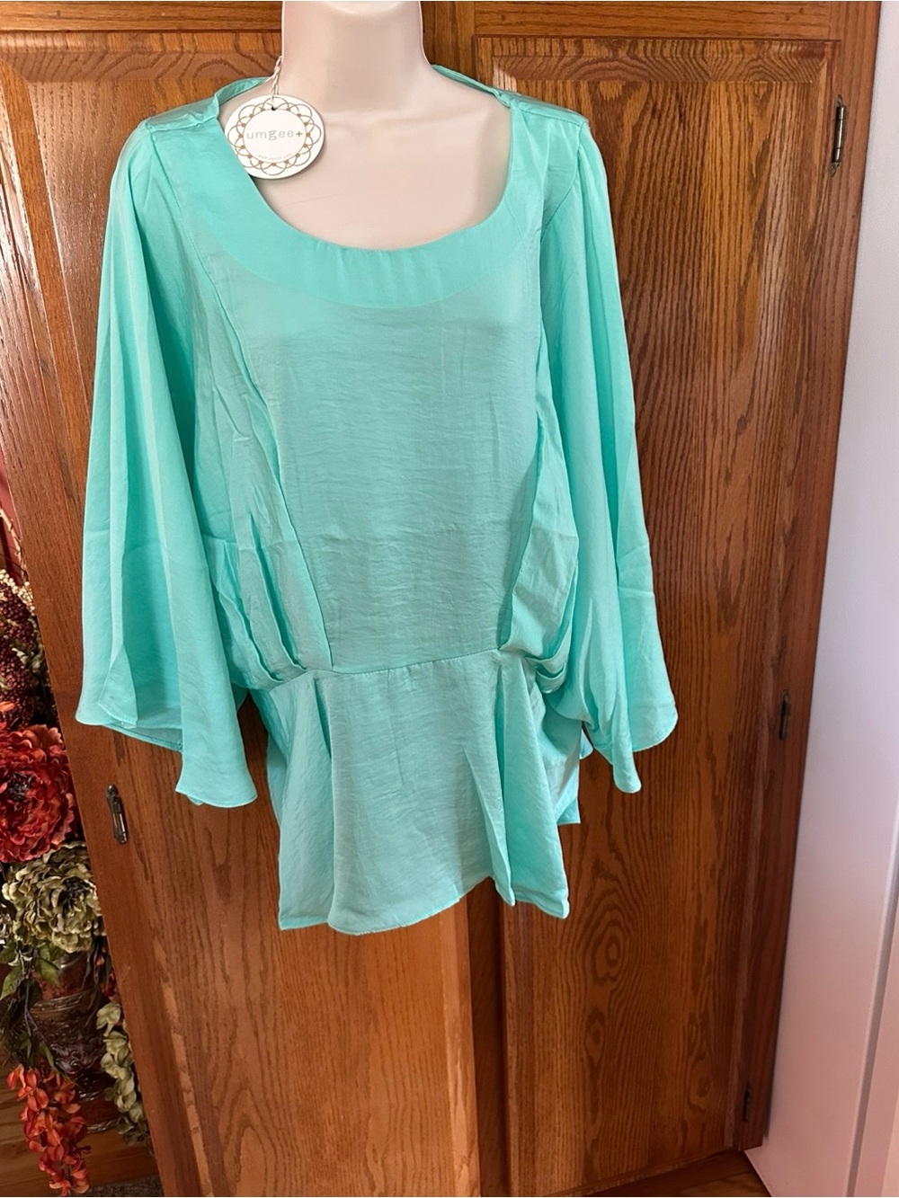 Umgee Mint Green Flowing Peplum Top